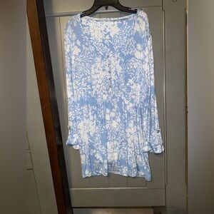 Kim Rogers Blue and White Floral Blouse